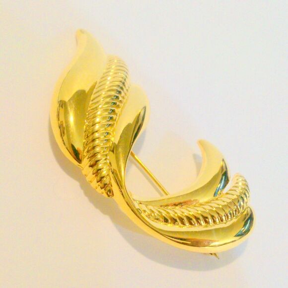 Vintage Napier Gold Tone Freeform Brooch - Picture 2 of 3